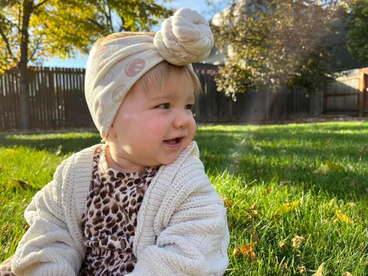 Neutral Smiles Velvet - Top Knot