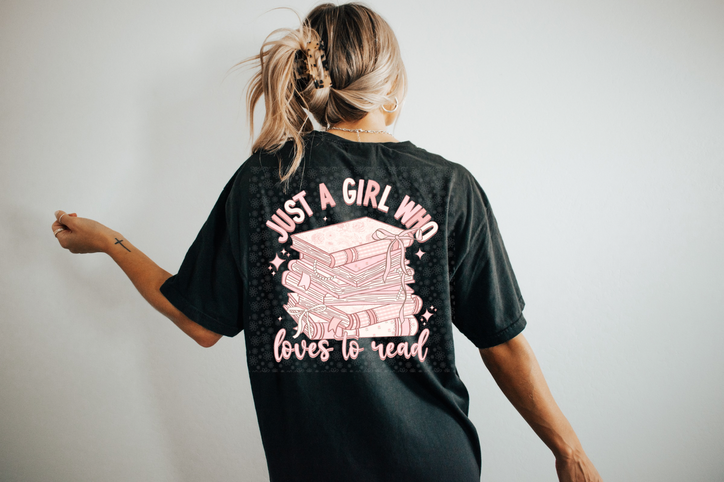 Just a Girl Who Loves to Read - Adult Tee