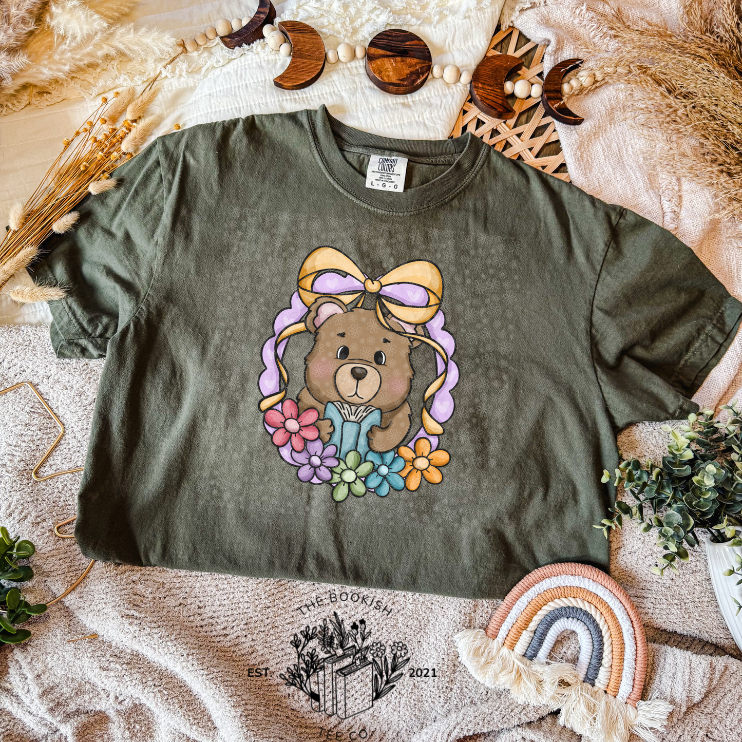 Reading Animals - Adult Tee
